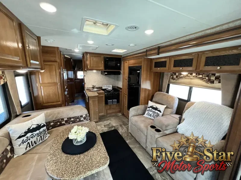 2019 Coachmen Leprechaun 260DS photo 18
