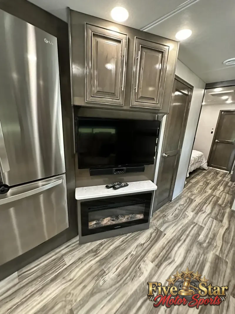2021 Georgetown GT7 36k photo 19