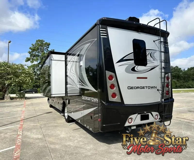 2021 Georgetown GT7 36k photo 3