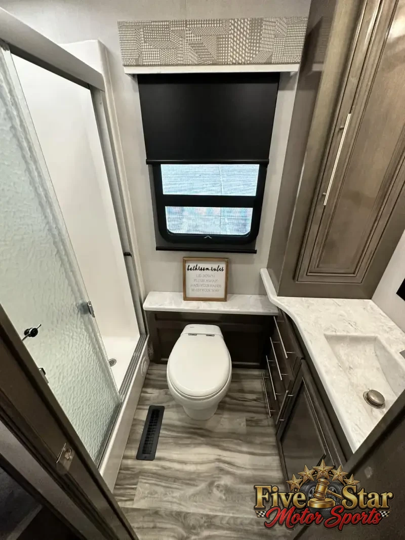 2021 Georgetown GT7 36k photo 17