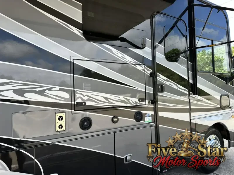 2021 Georgetown GT7 36k photo 37
