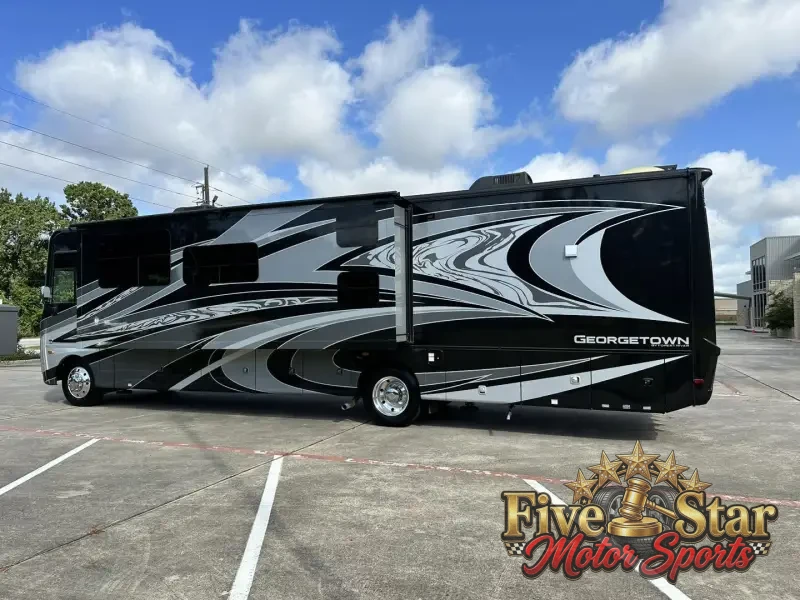 2021 Georgetown GT7 36k photo 43