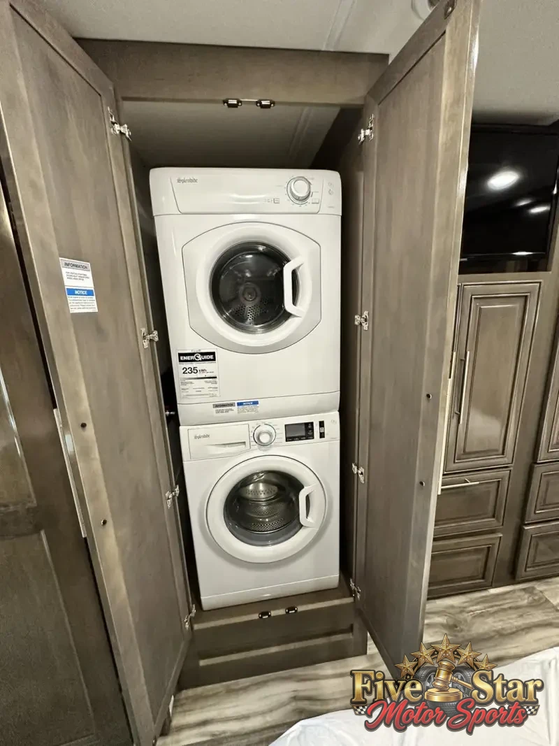 2021 Georgetown GT7 36k photo 12