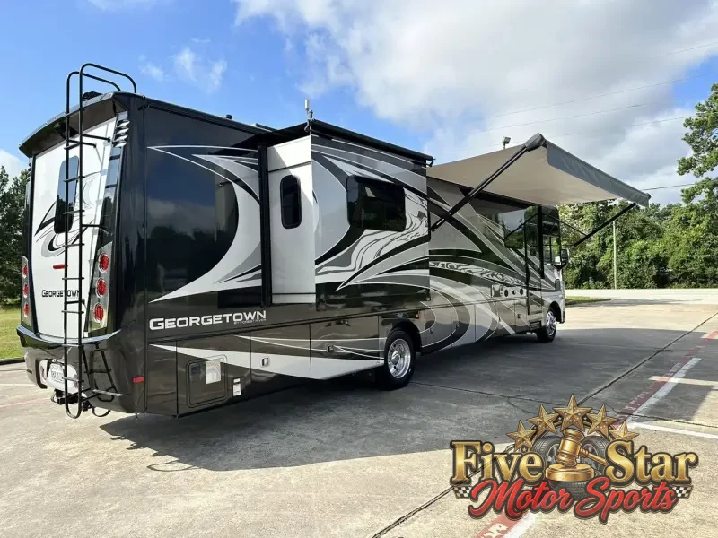 2021 Georgetown GT7 36k photo 40