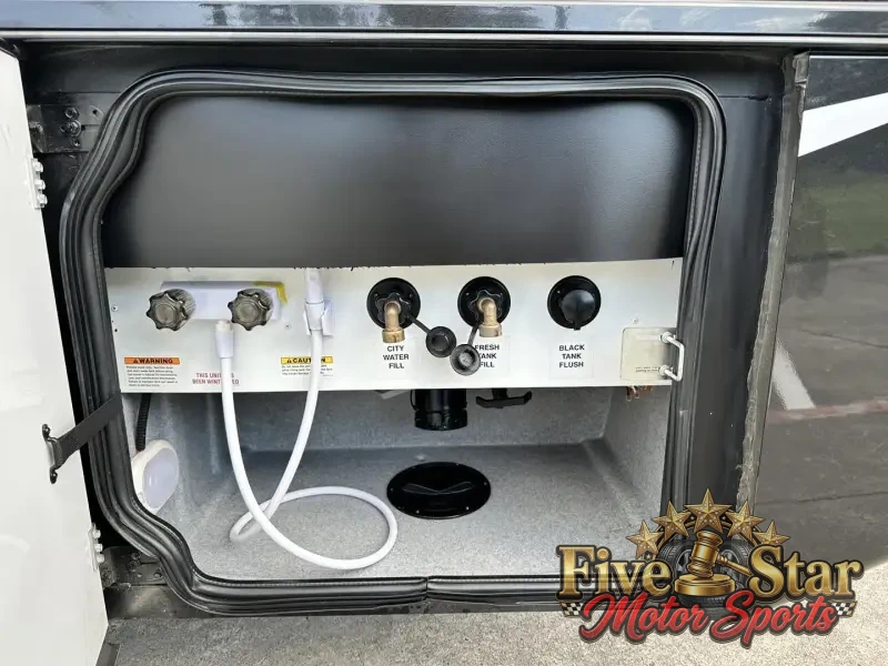 2021 Georgetown GT7 36k photo 26