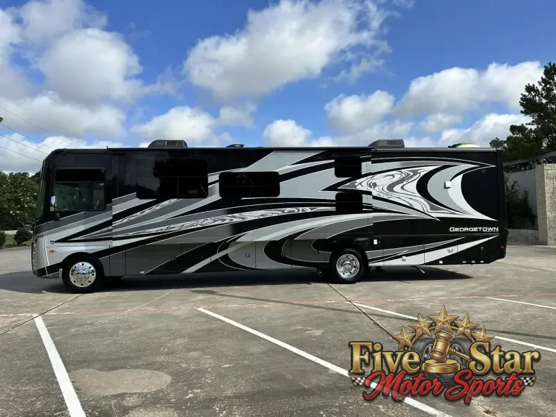 2021 Georgetown GT7 36k photo 44