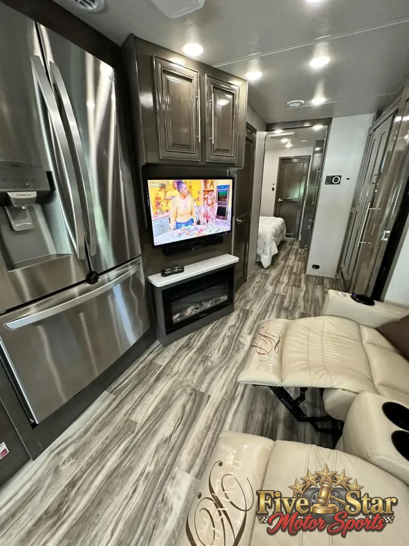 2021 Georgetown GT7 36k photo 4