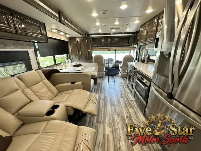 2021 Georgetown GT7 36k photo 5