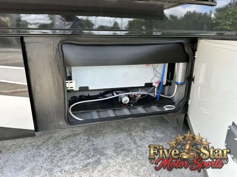 2021 Georgetown GT7 36k photo 32