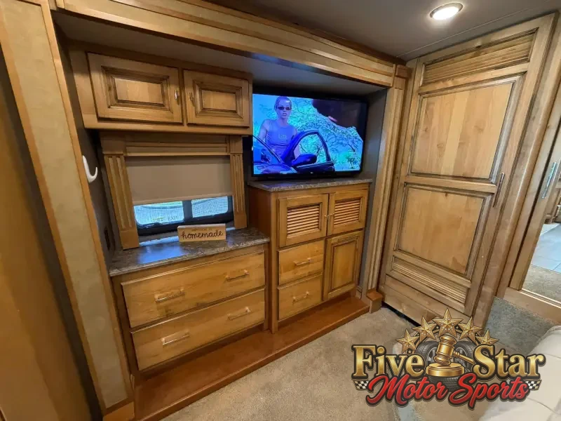 2018 Tiffin Allegro Red 33AA photo 9