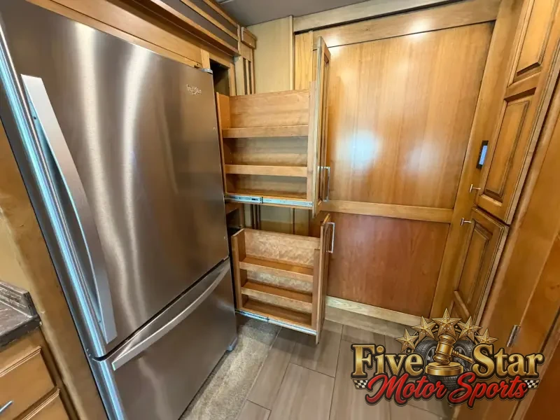 2018 Tiffin Allegro Red 33AA photo 29