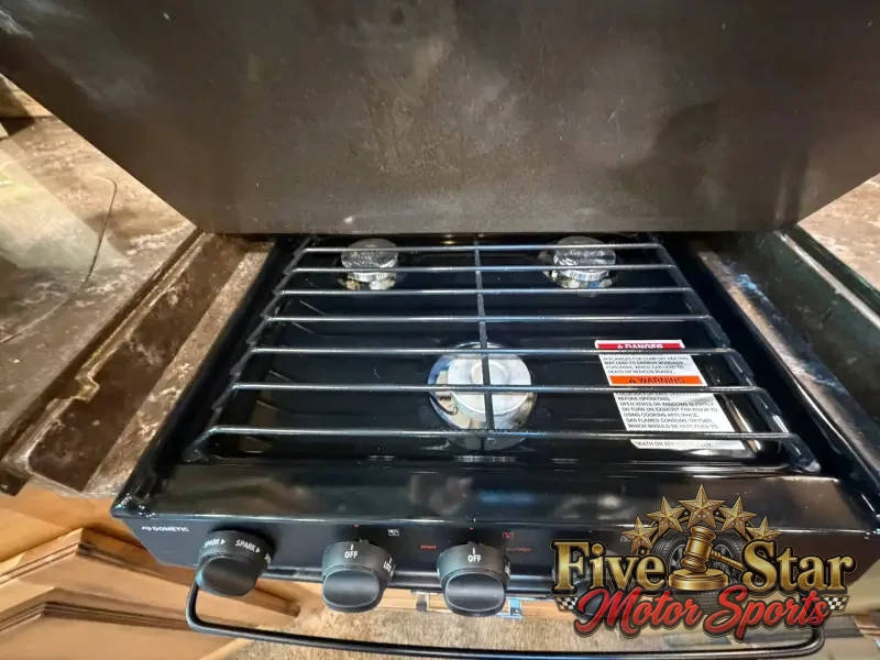 2018 Tiffin Allegro Red 33AA photo 19