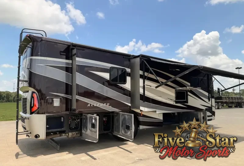 2018 Tiffin Allegro Red 33AA photo 7