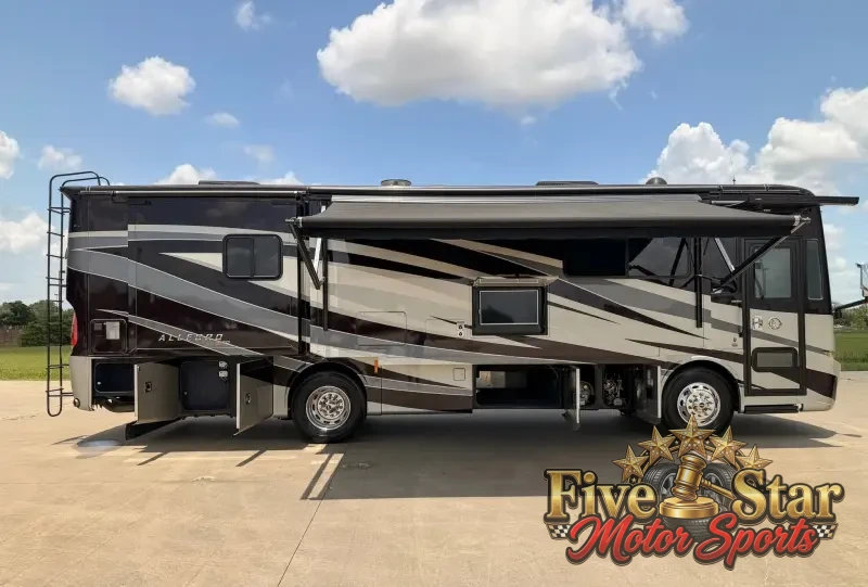 2018 Tiffin Allegro Red 33AA photo 25