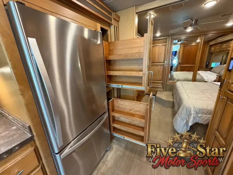 2018 Tiffin Allegro Red 33AA photo 11