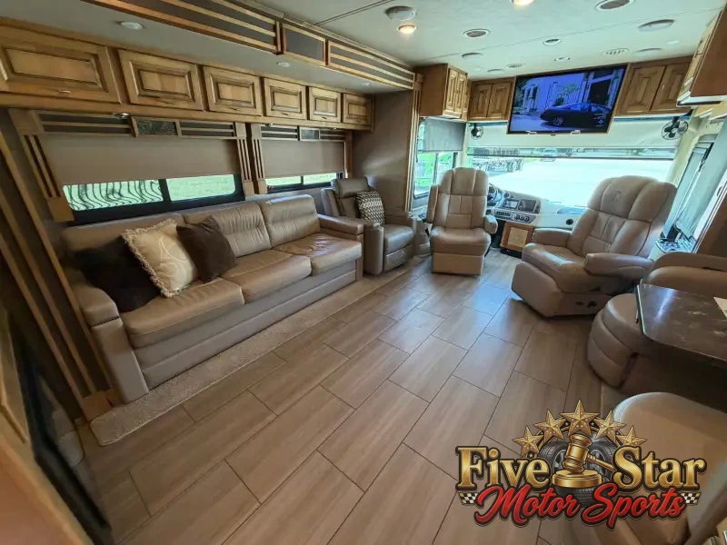 2018 Tiffin Allegro Red 33AA photo 12