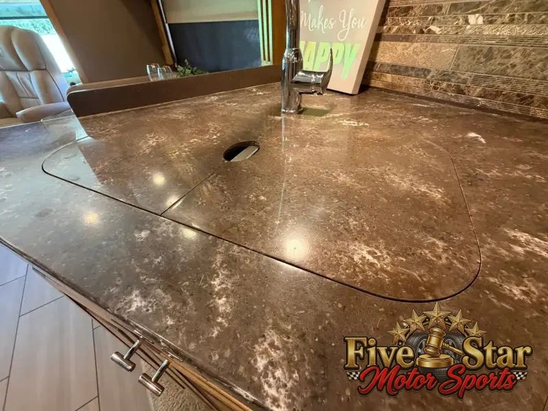 2018 Tiffin Allegro Red 33AA photo 18