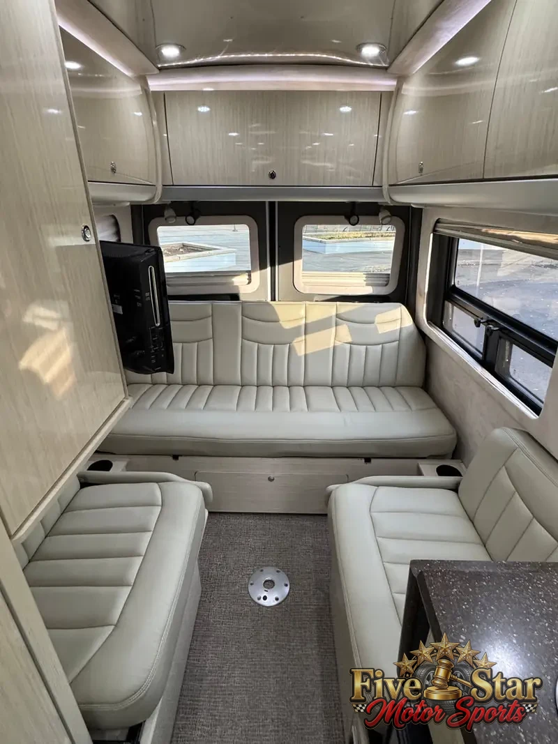 2011 Airstream Interstate 3500 Lounge photo 10