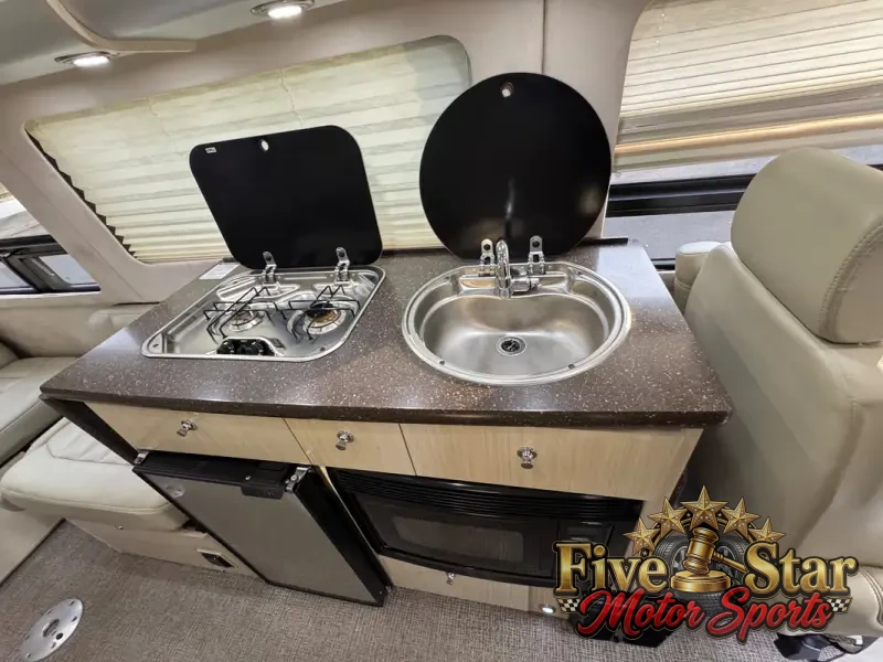 2011 Airstream Interstate 3500 Lounge photo 29
