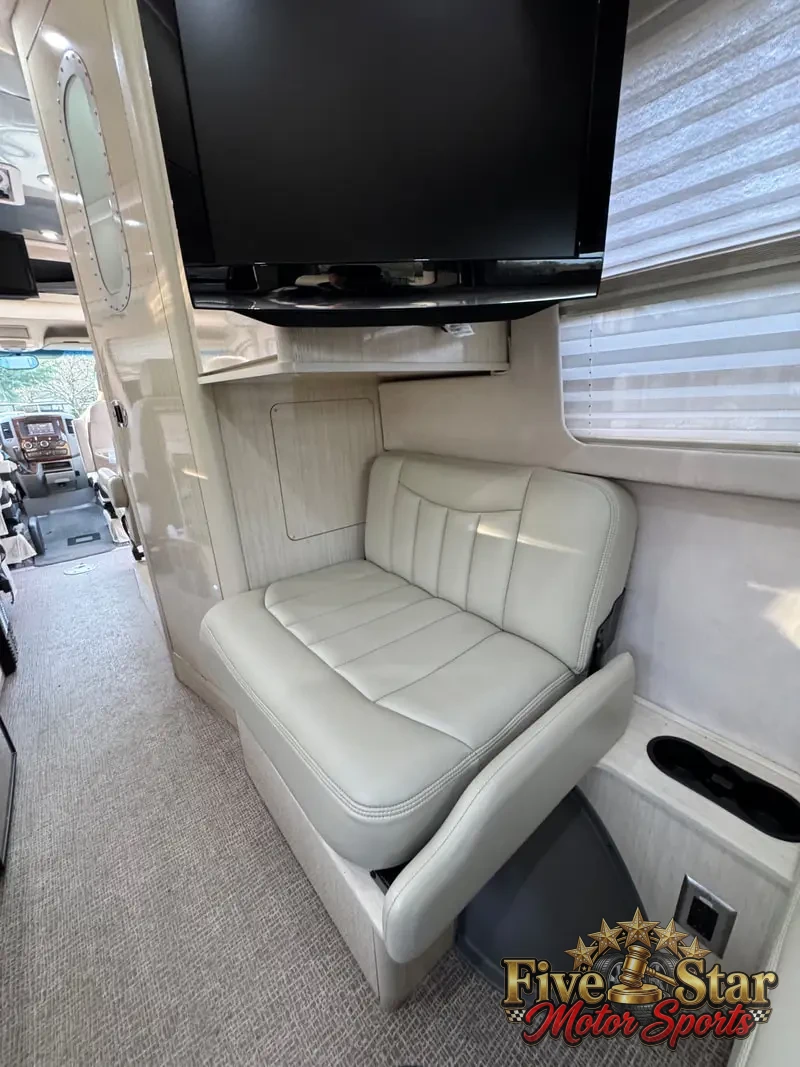 2011 Airstream Interstate 3500 Lounge photo 36