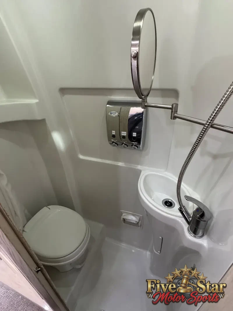 2011 Airstream Interstate 3500 Lounge photo 18