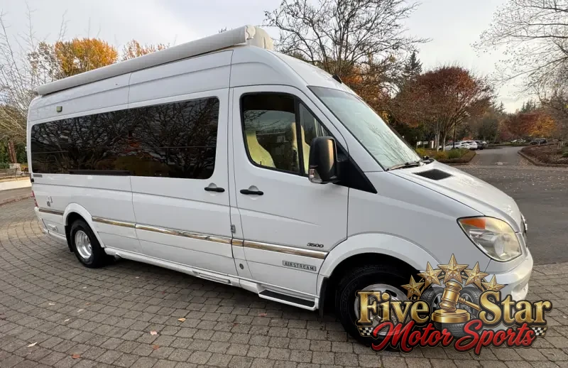 2011 Airstream Interstate 3500 Lounge photo 8
