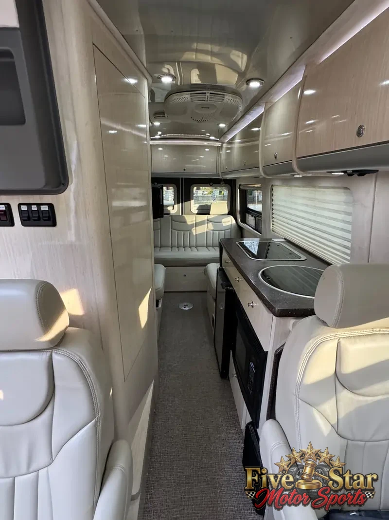 2011 Airstream Interstate 3500 Lounge photo 20