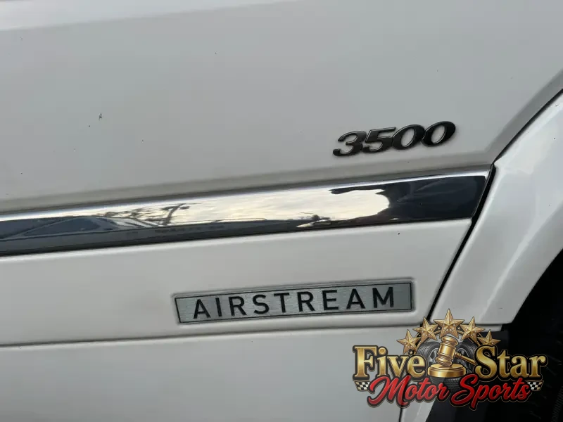 2011 Airstream Interstate 3500 Lounge photo 40