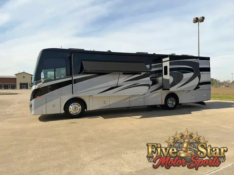 2020 Tiffin Phaeton 37BH photo 25