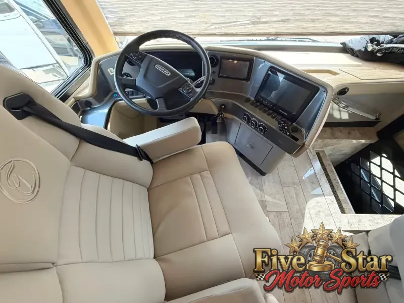2020 Tiffin Phaeton 37BH photo 41