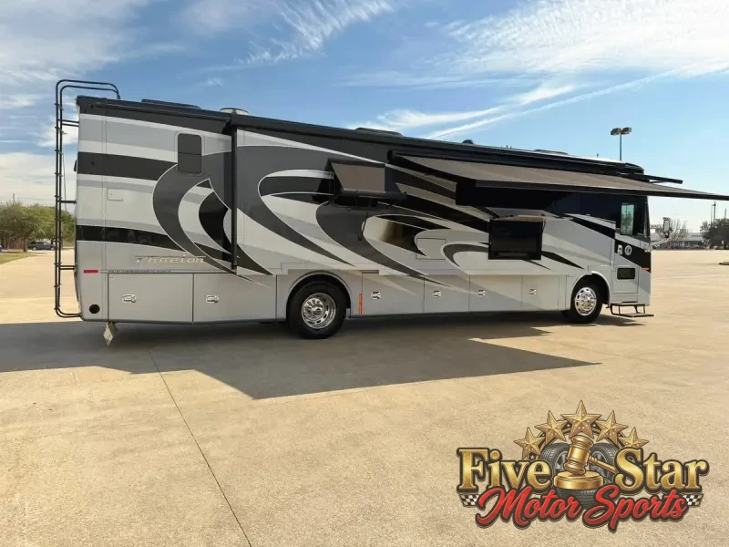 2020 Tiffin Phaeton 37BH photo 15