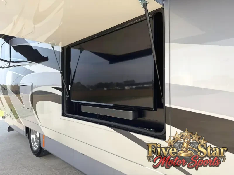 2020 Tiffin Phaeton 37BH photo 35