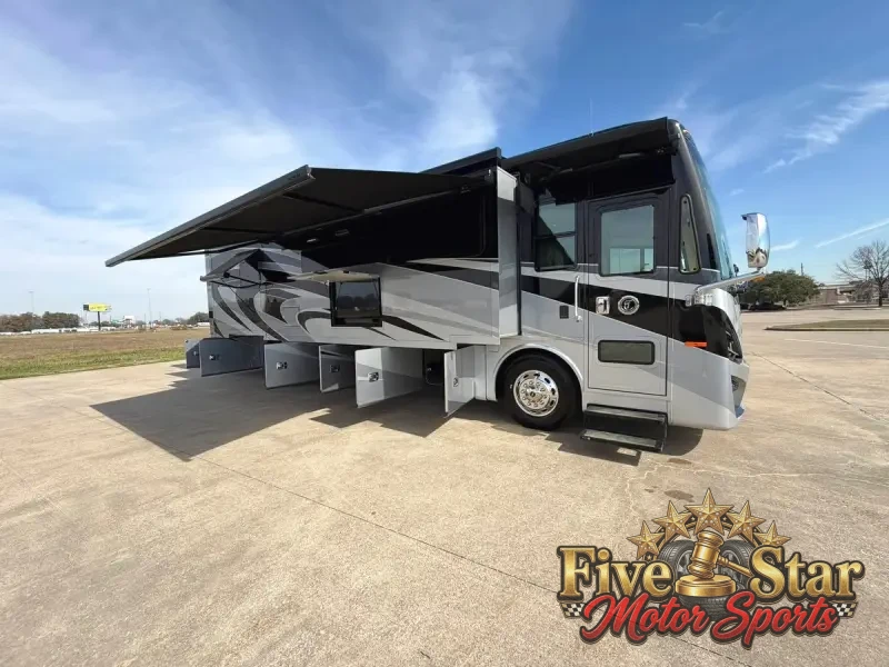 2020 Tiffin Phaeton 37BH photo 37