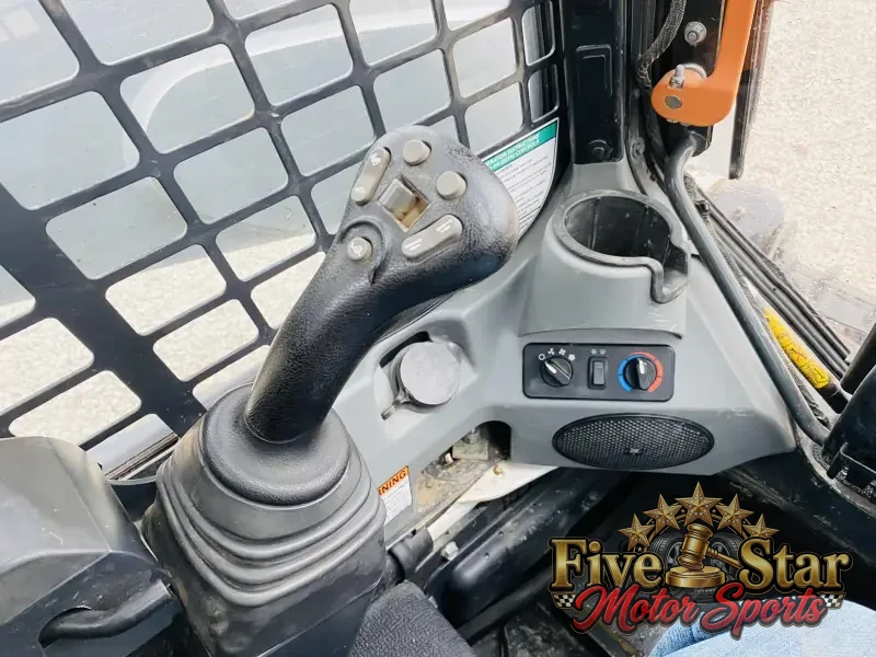 2018 Bobcat T650 photo 3