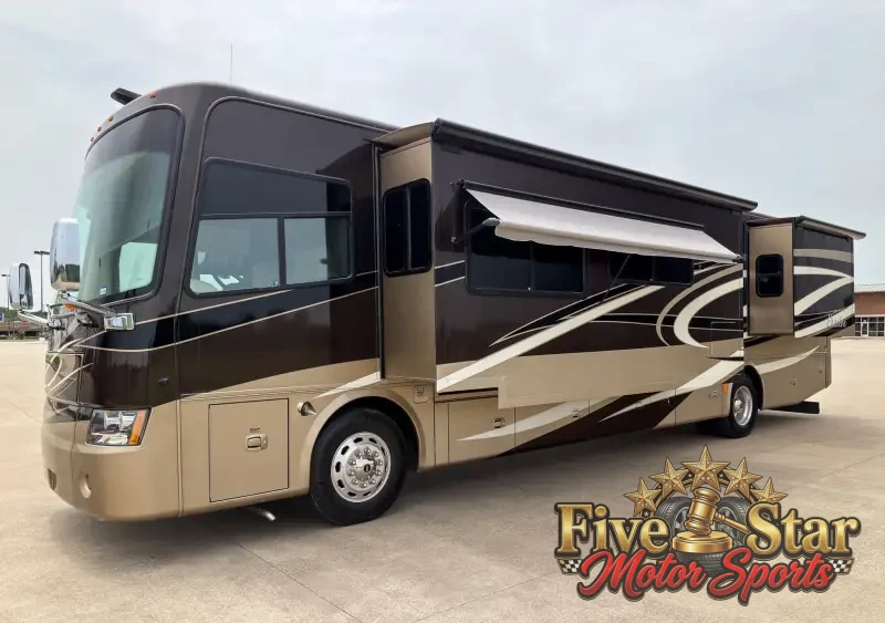 2011 Tiffin Phaeton 40QTH photo 7