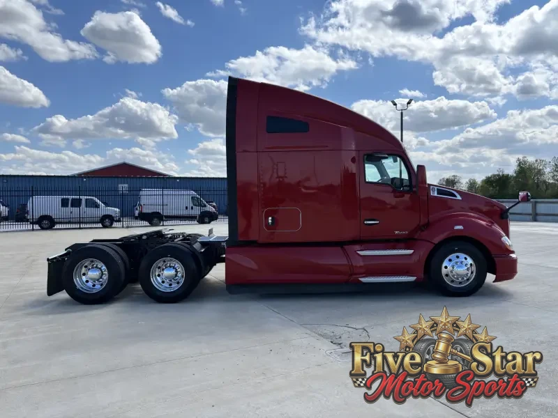 2021 Kenworth T680 photo 20