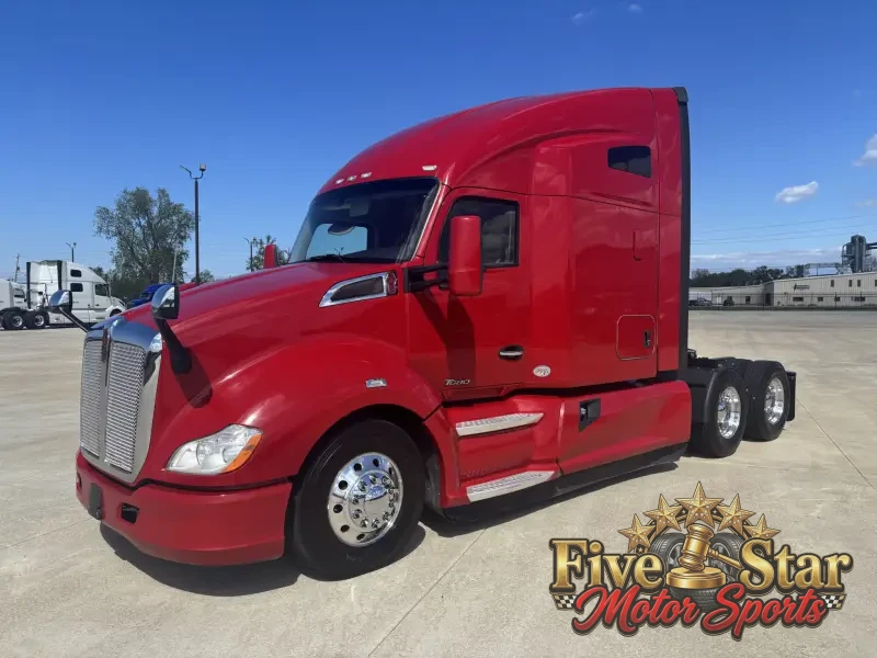 2021 Kenworth T680 photo 1
