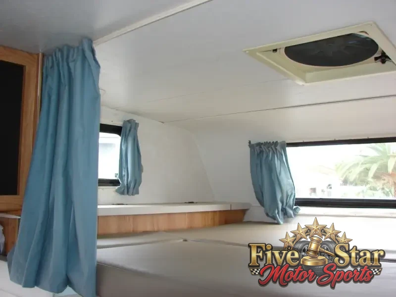 1999 Coachmen Catalina Sport photo 13
