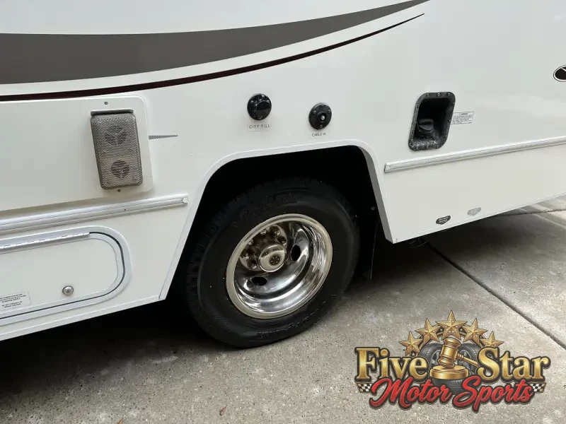 2014 Itasca Spirit 25B photo 29