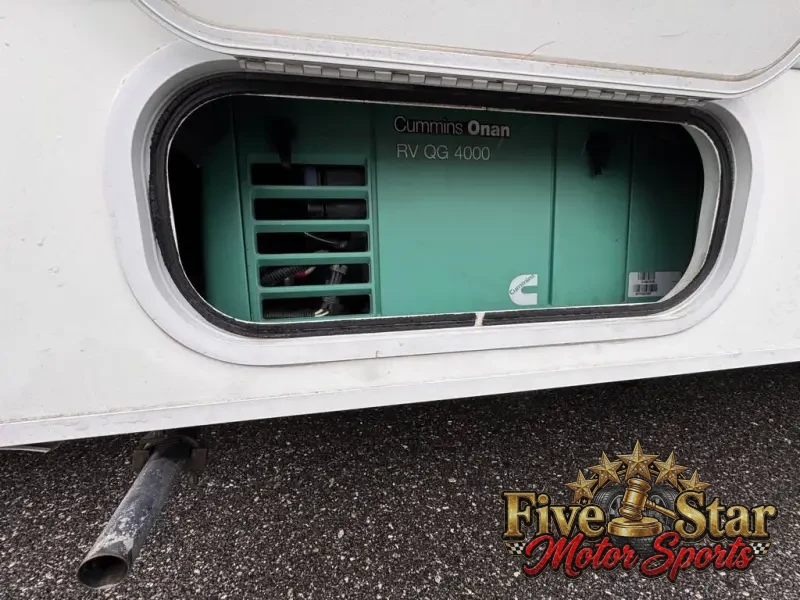 2015 Winnebago Minnie Winnie 22R photo 59