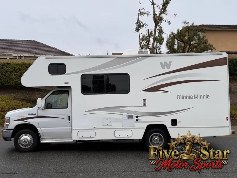 2015 Winnebago Minnie Winnie 22R photo 69
