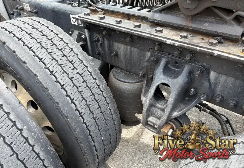2022 Kenworth T680 photo 36