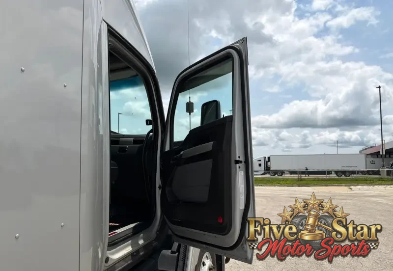 2022 Kenworth T680 photo 69