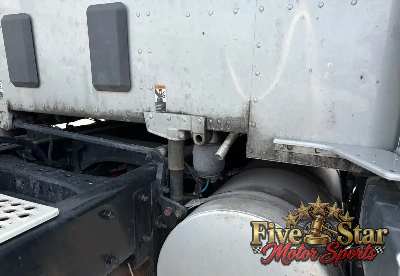 2022 Kenworth T680 photo 25