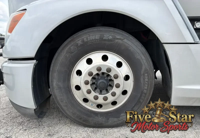 2022 Kenworth T680 photo 140