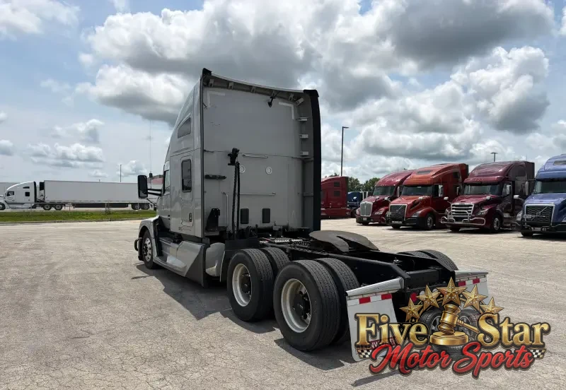 2022 Kenworth T680 photo 7