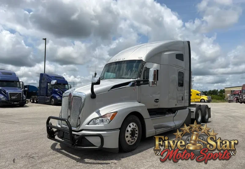 2022 Kenworth T680 photo 1