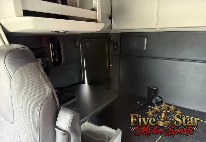2022 Kenworth T680 photo 79
