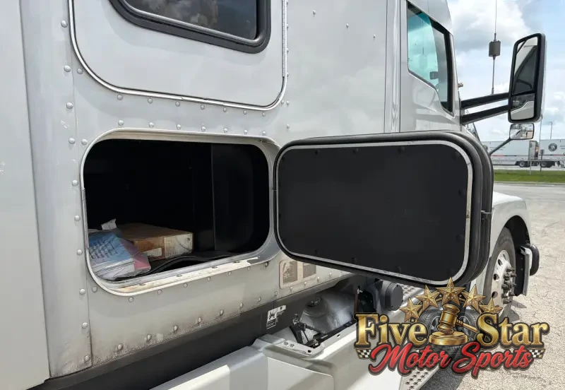 2022 Kenworth T680 photo 20