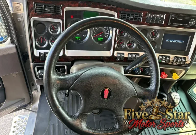 2022 Kenworth W900 photo 32